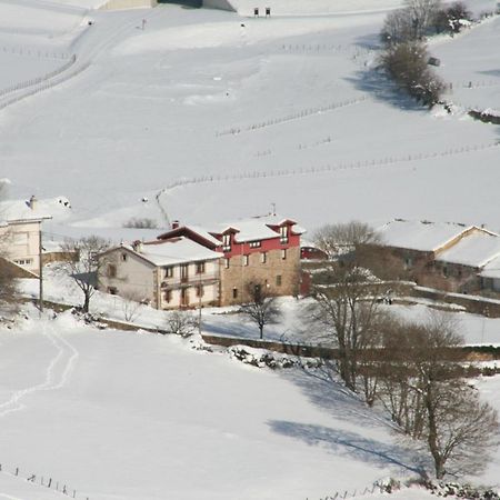 Albergue La Torre Santiurde de Reinosa المظهر الخارجي الصورة