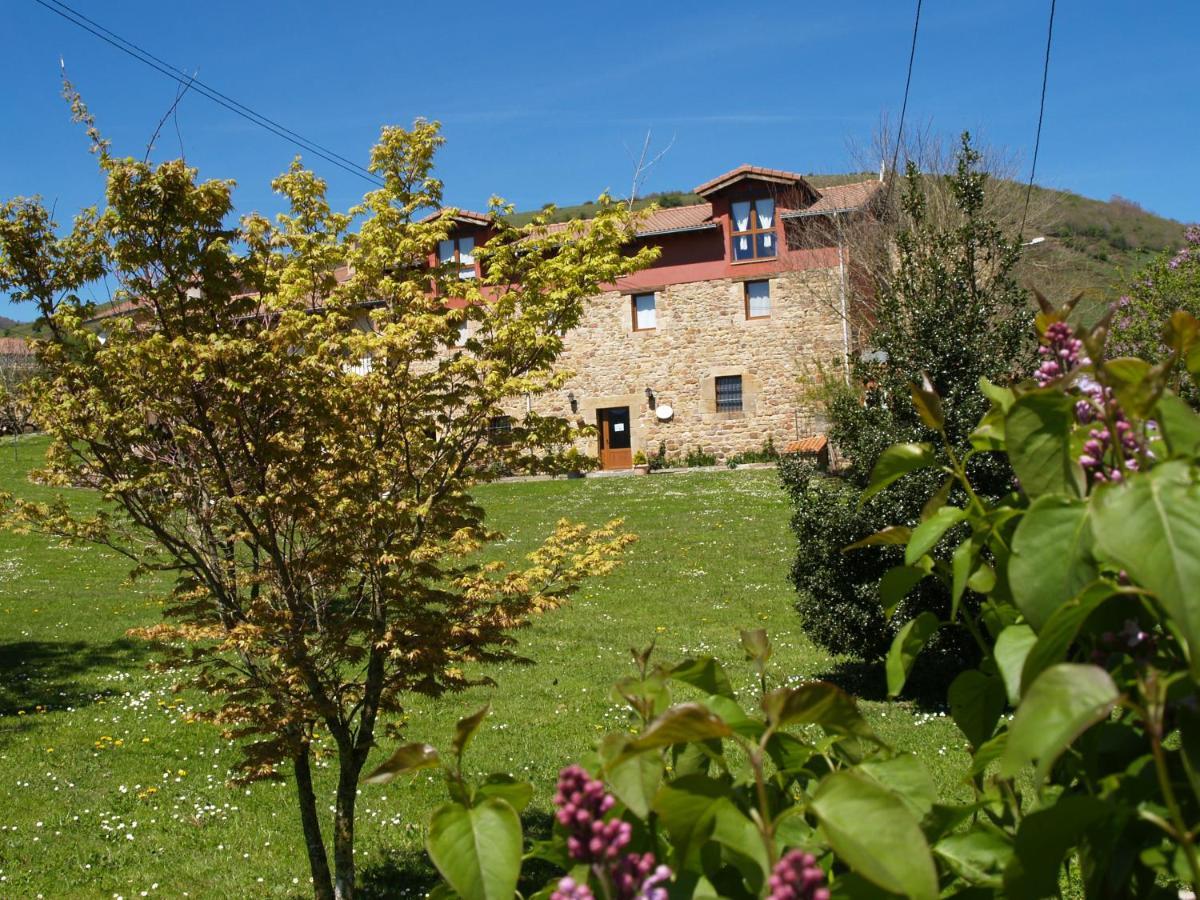 Albergue La Torre Santiurde de Reinosa المظهر الخارجي الصورة