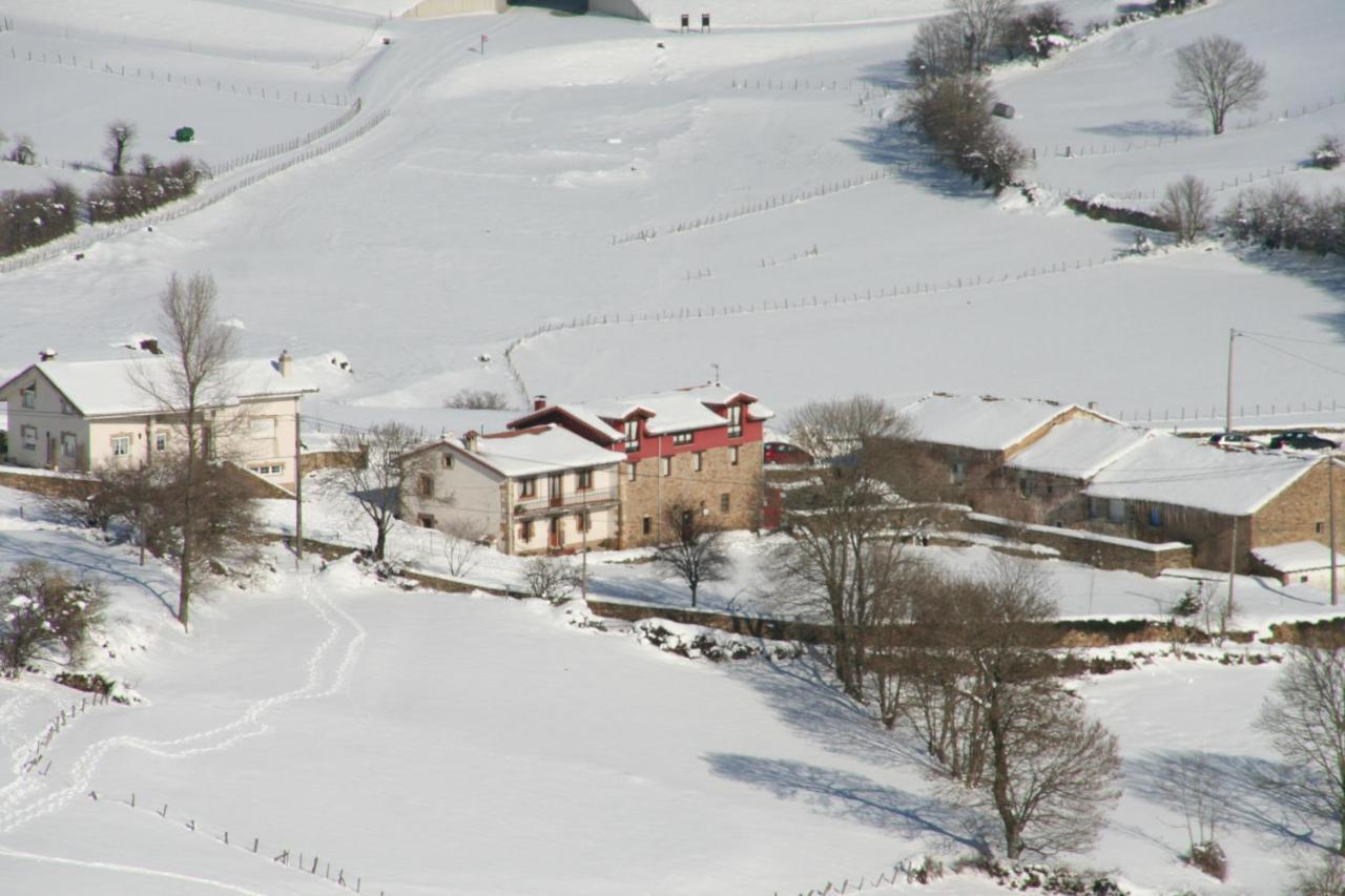 Albergue La Torre Santiurde de Reinosa المظهر الخارجي الصورة